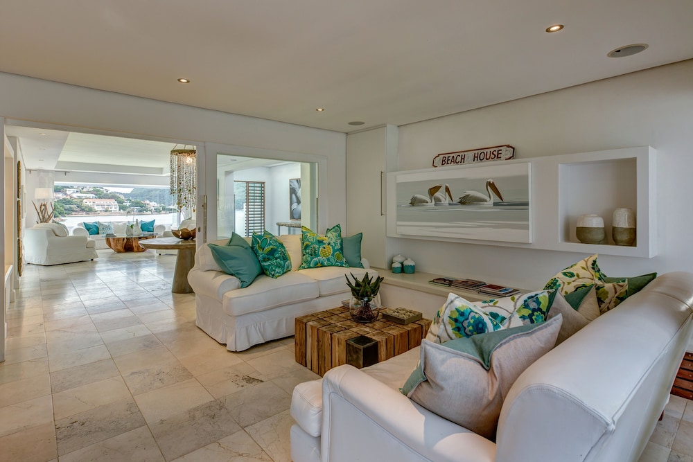 Amanzi Island Boutique Hotel