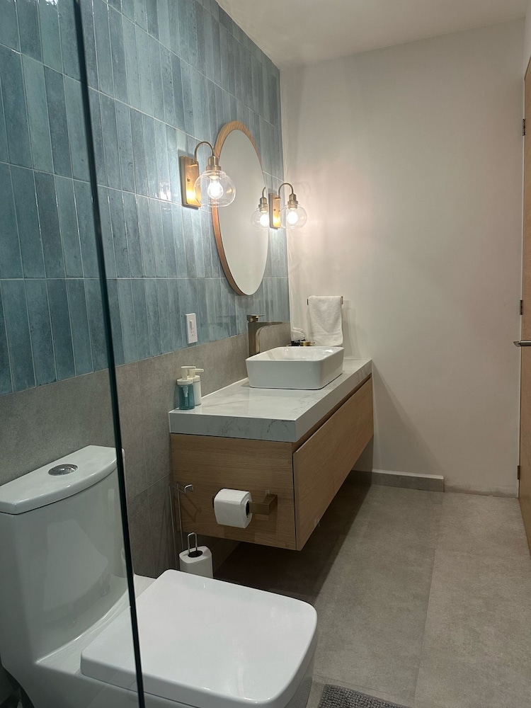 Bright & sweet unit in middle Polanco