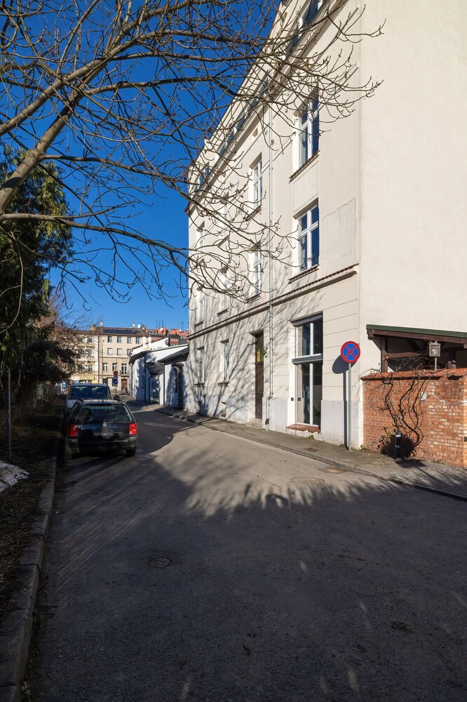 Apartament Przyszłości Kraków by Renters view 3