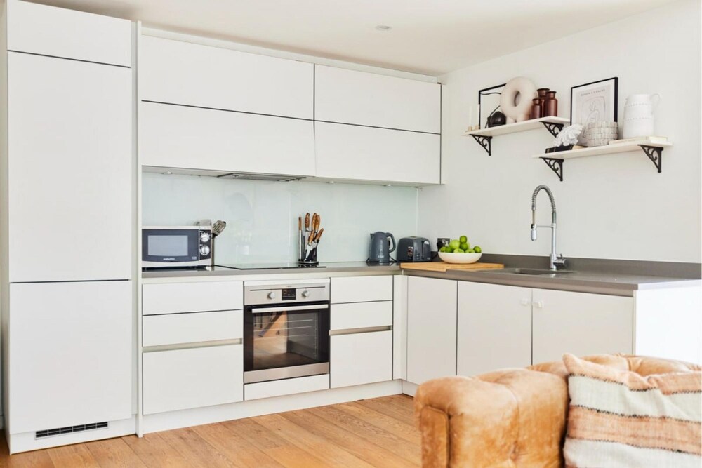 The Copenhagen Place - Enchanting 2bdr Flat With Balcony