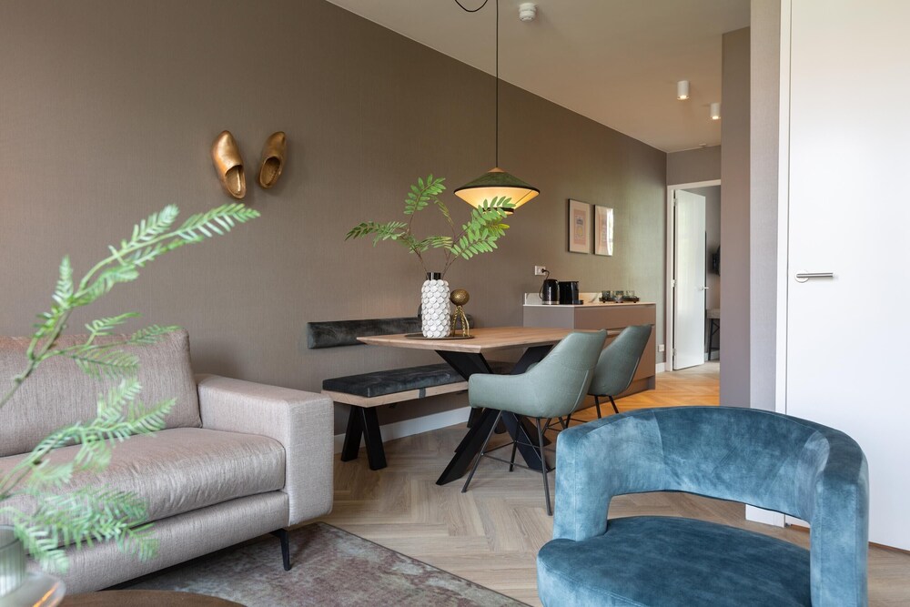 Stylish 2-bedroom Apartment in The Hague