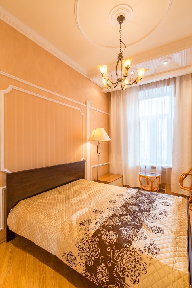 Lakshmi Apartment Great Classic