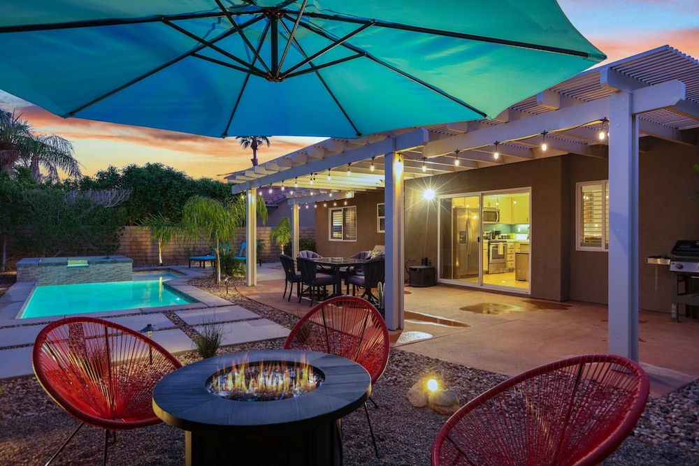 The Cozy Vibe w/ Pool & Spa