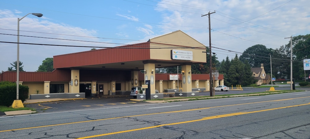 Lancaster Vacations - Rodeway Inn - Property Image 3