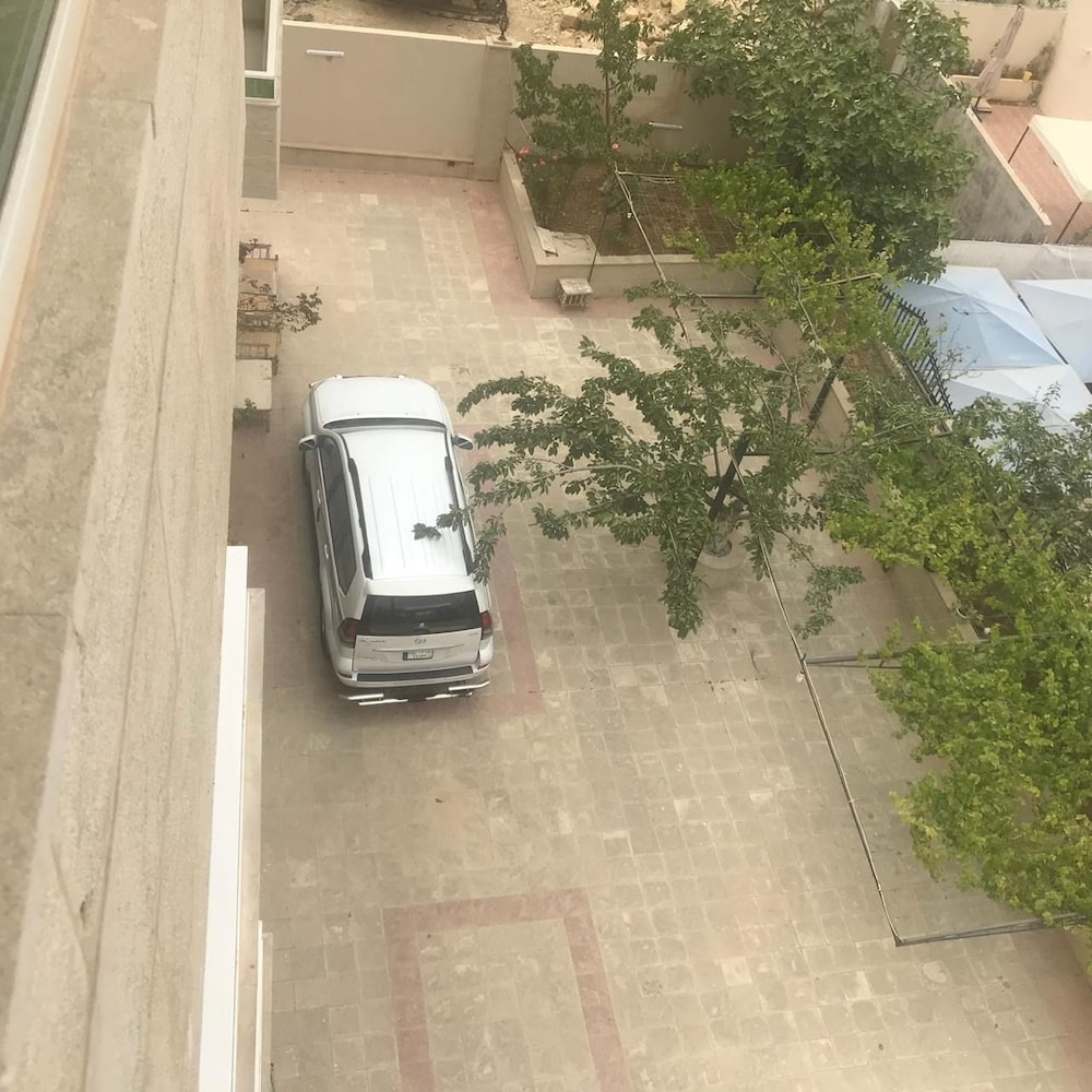 Arja Apartments