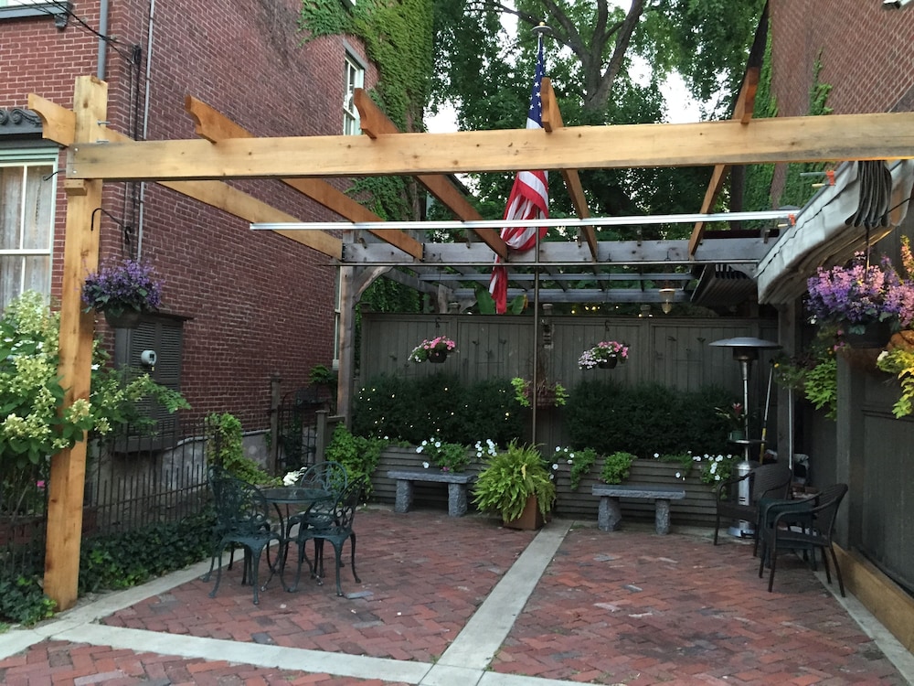 Morning Glory Inn