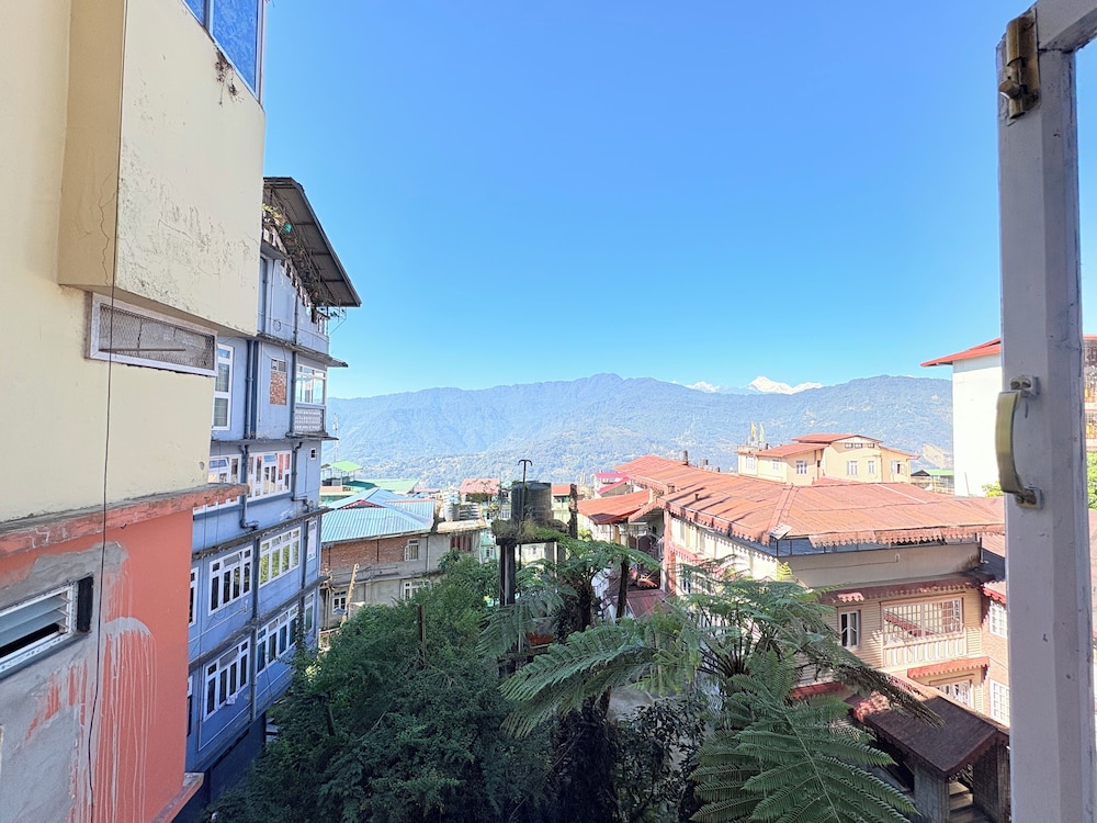 Hotel Tashi Yang Gangtok by Baizus