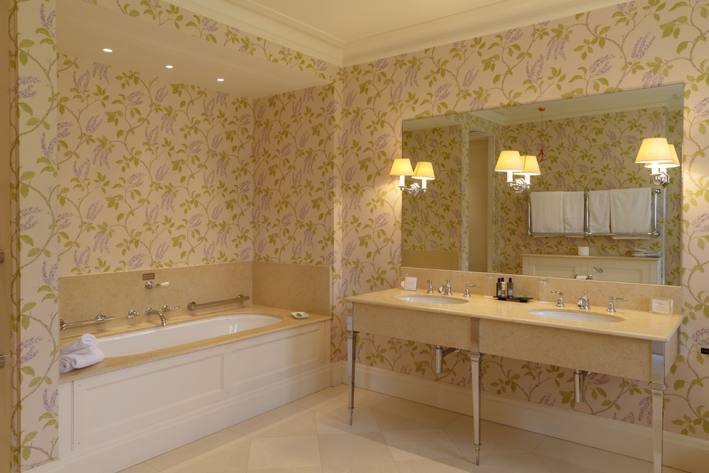Newmarket Vacations - The Jockey Club Rooms - Property Image 19