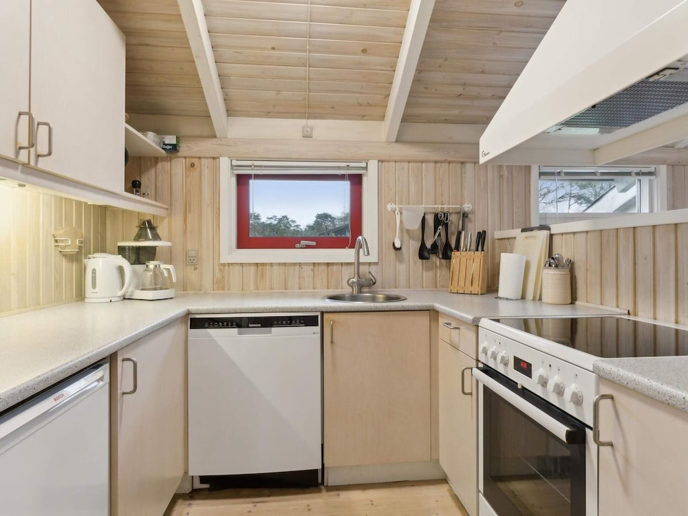 5 Star Holiday Home in Hals