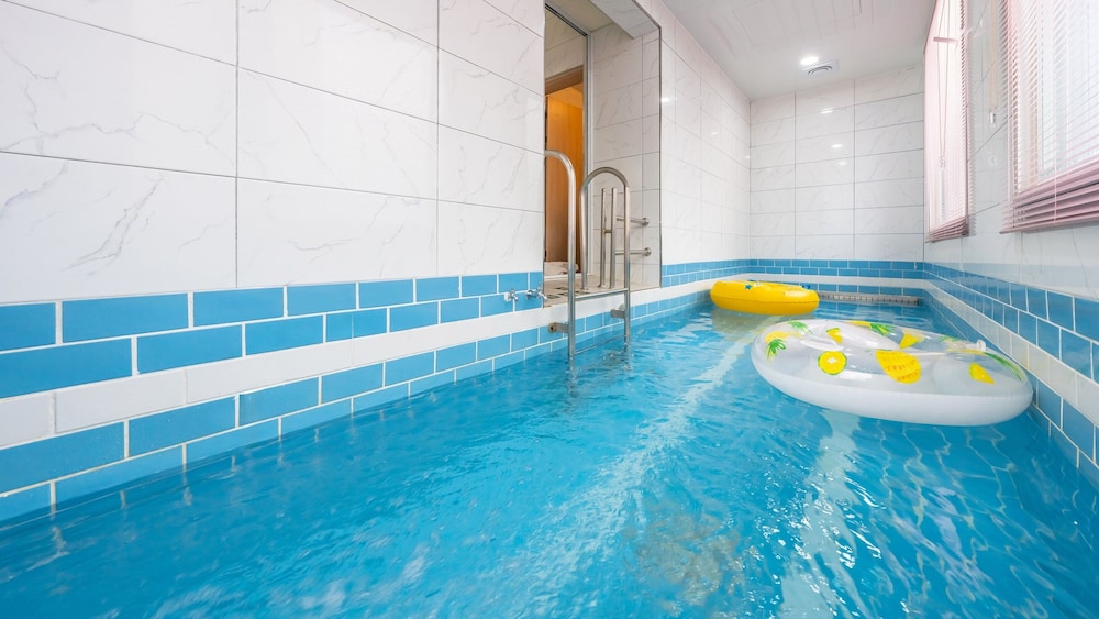 Gapyeong Binchelo Pool Villa Spa Pension