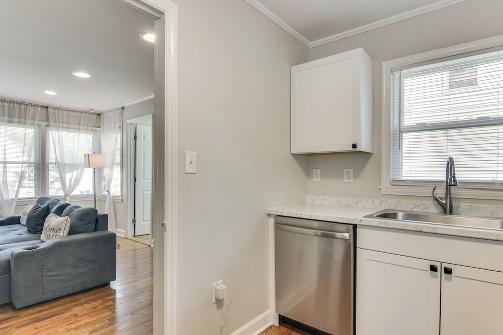 < 2 Mi to Uptown Charlotte: Home w/ Large Yard!