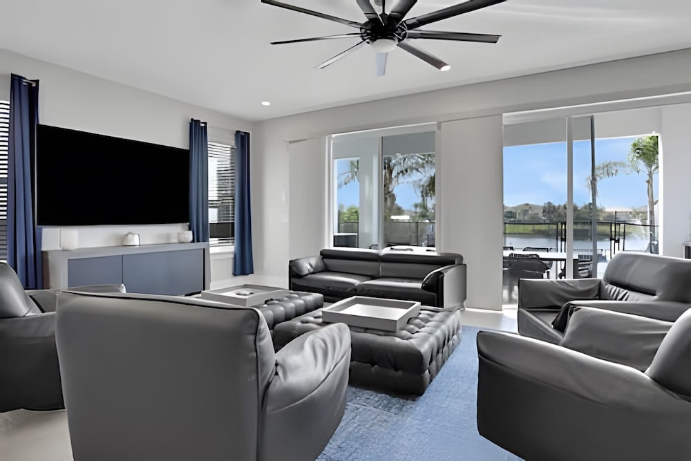 Reunion Luxury Villa w/ Lake View & Game Room