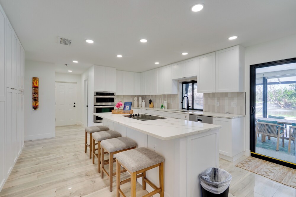 7 Mi Fort Myers Beach: Luxe 'mai Tai Villa'