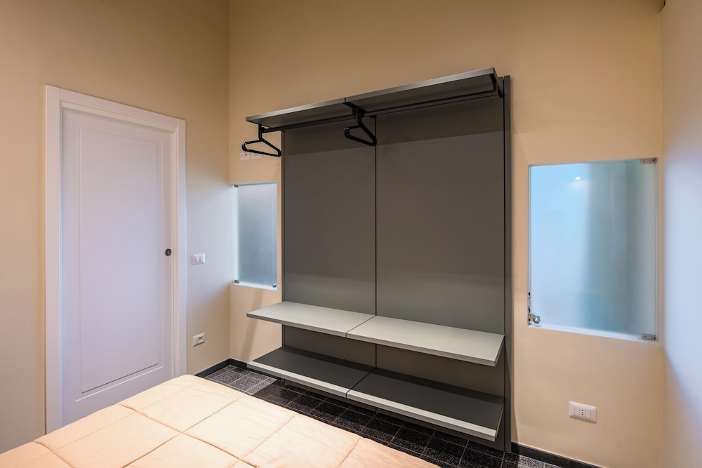 La Pinacoteca Aparthotel by NapoliApartments