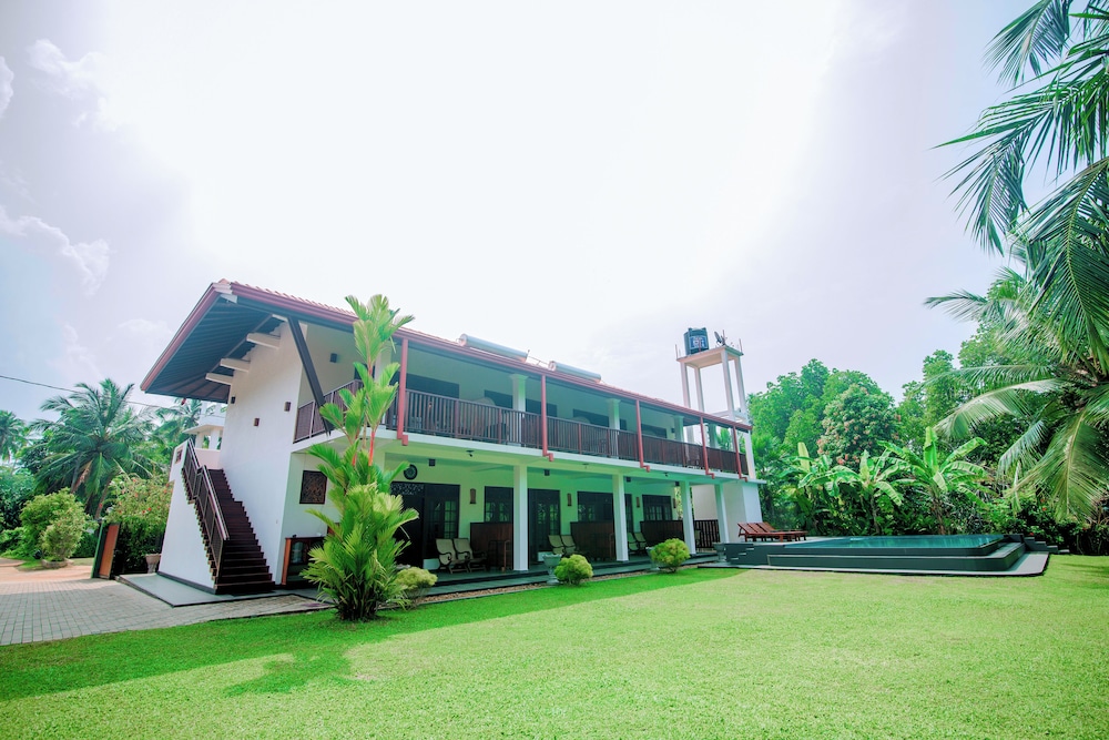 Lagoon Bentota