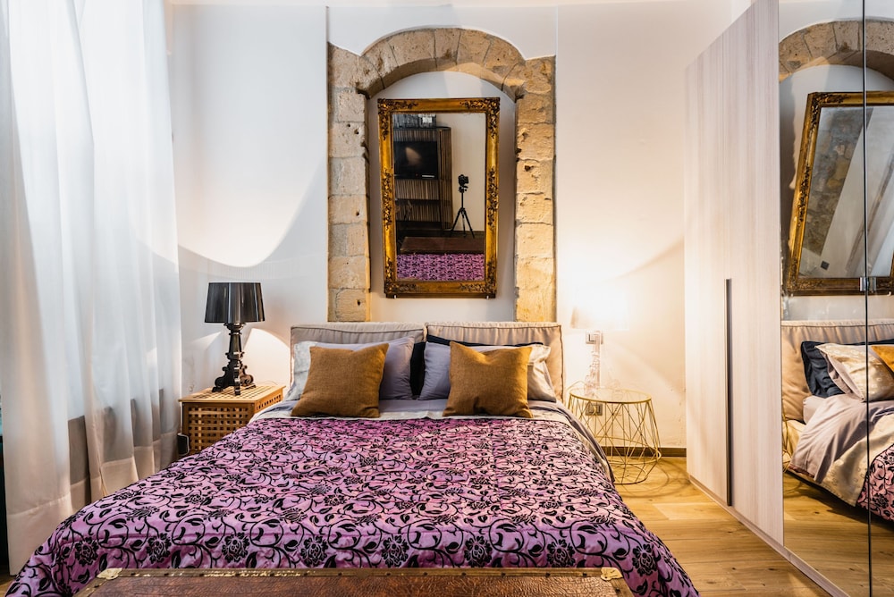 Dolce Suite Near Syracuse Cathedral by Wonderful Italy