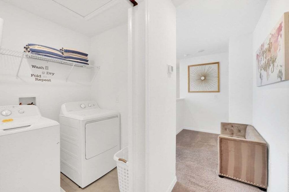 3 Beds 3 Baths Cozy Town Home 3 Bedroom Townhouse
