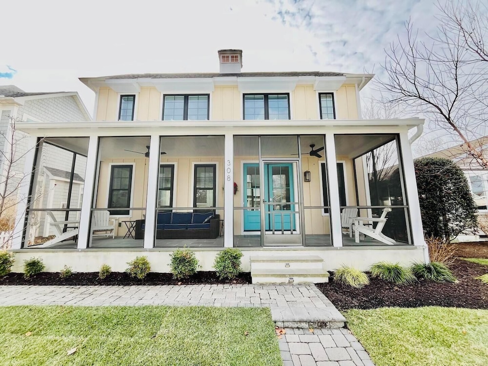 Laurel Street 308