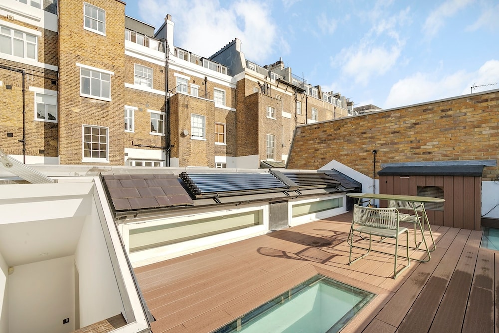 Paddington Luxury 3-bed Mews Private Cinema Gym