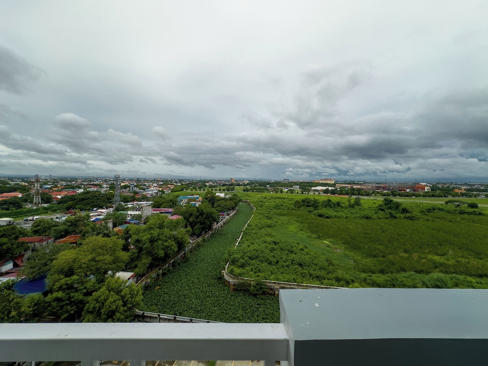 GemstoneBR in SMDC Field Residences