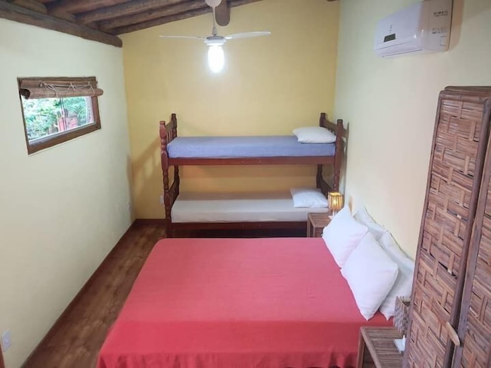 Casa de Temporada Felicidade, 38 Hóspedes, 2 Piscinas, 9 Suítes e 2 Churrasqueiras em Itacaré Bahia