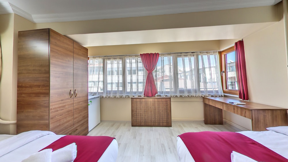 Cihangir Palace - Image 20