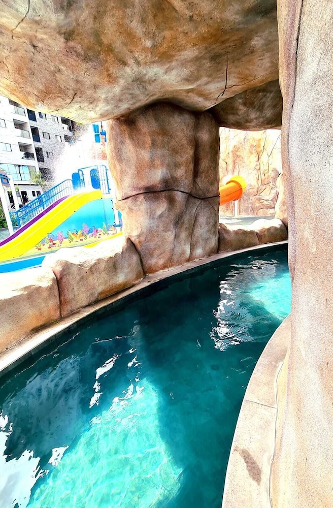 SaltBeach - Salinas Premium Resort