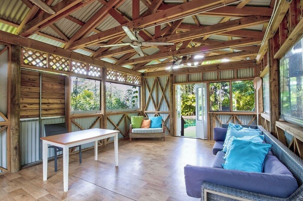 Mission Beach Lodge