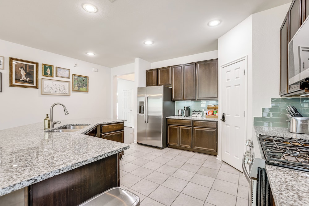Golf, Bike, Fish & More: Family Getaway in Katy