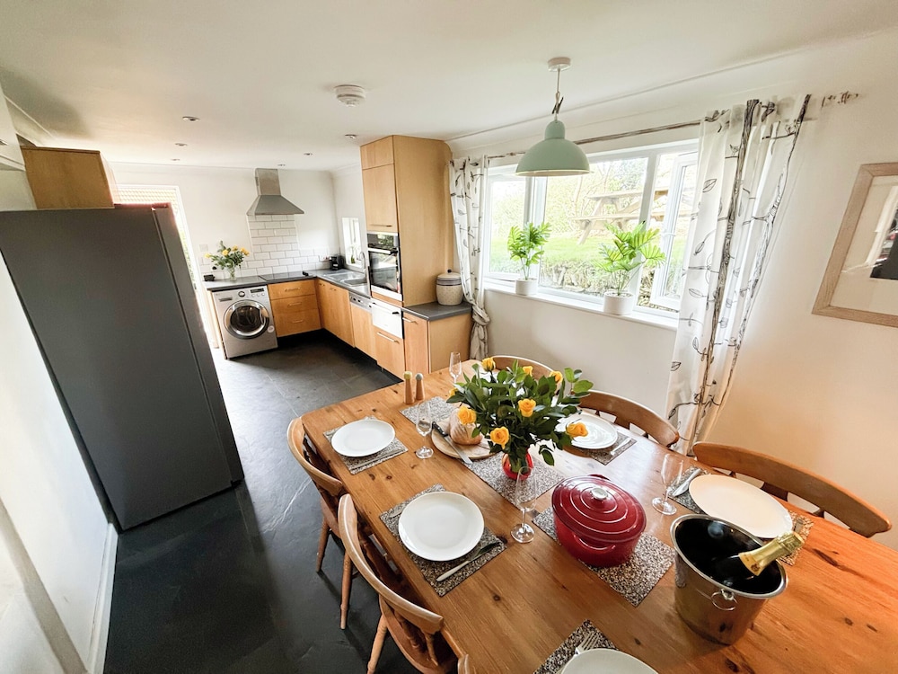 Bro Tref Cottage