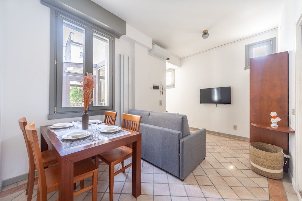 Boccaccio - Stunning Central 1bdr With Terrace in Cadorna Area