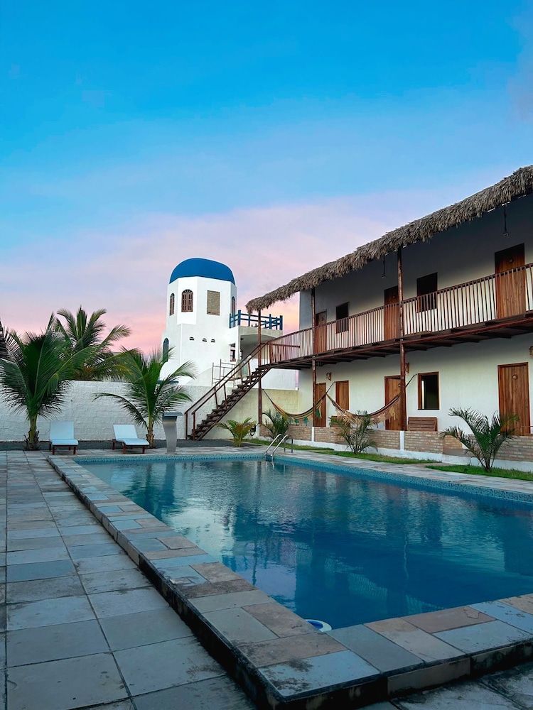 TRIBUS Experience Inn