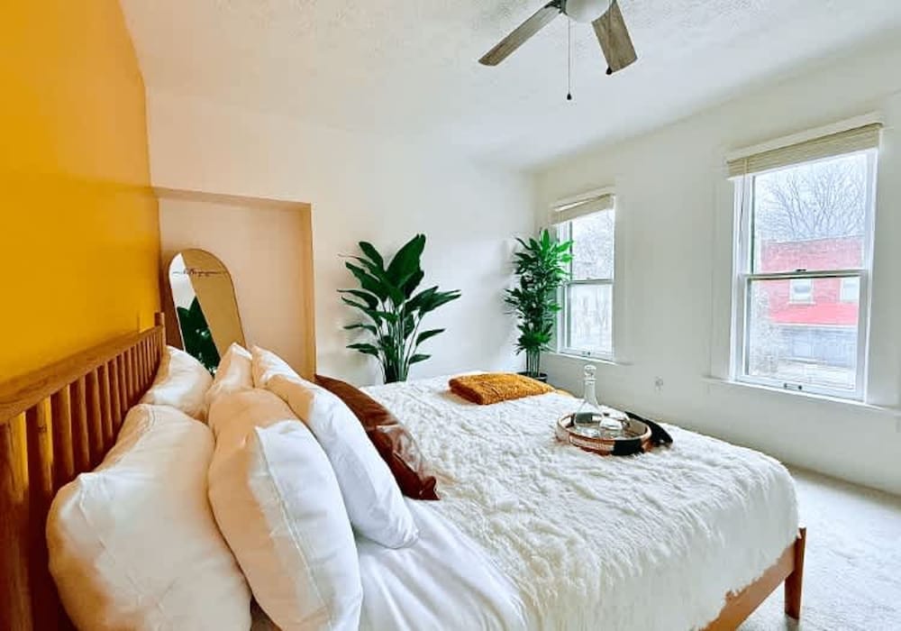 Short North Convention King Bed Free Parking