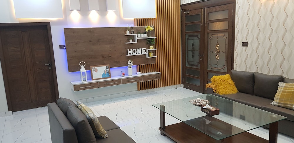 Entire 6-bed Garden Villa view 3
