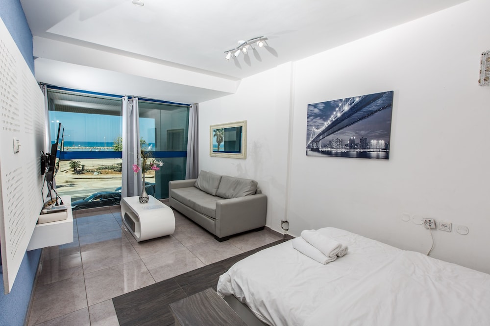 The Sea Apartments Tel Aviv by different locations