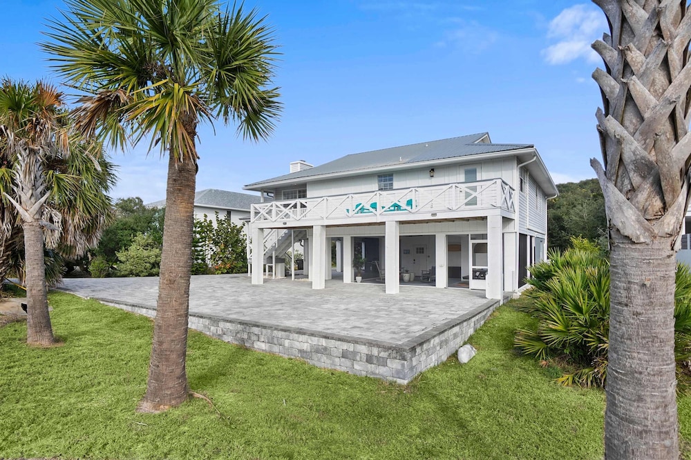 Serene Matanzas Beach House Half A Mile to Sand