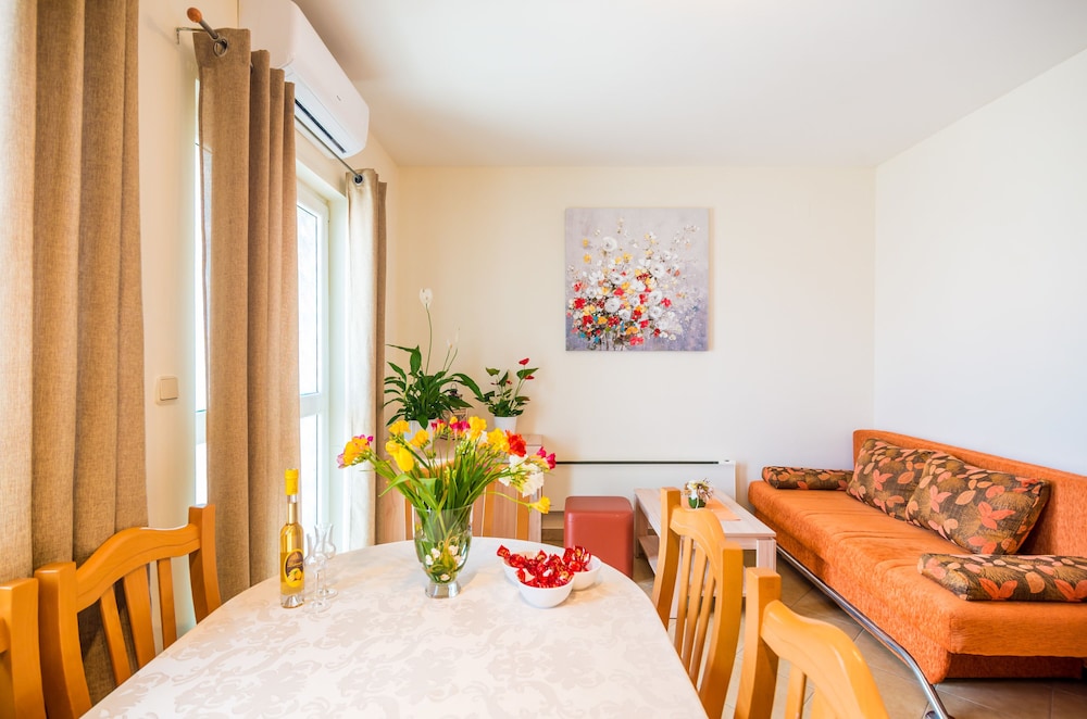 Burum Apartments