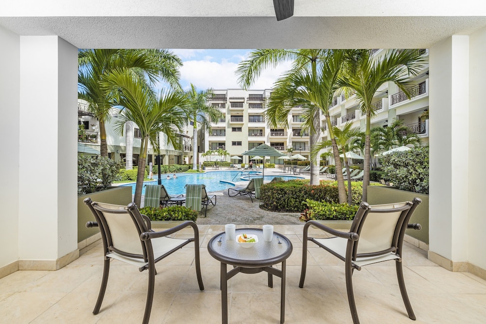 Palm Aruba Condos