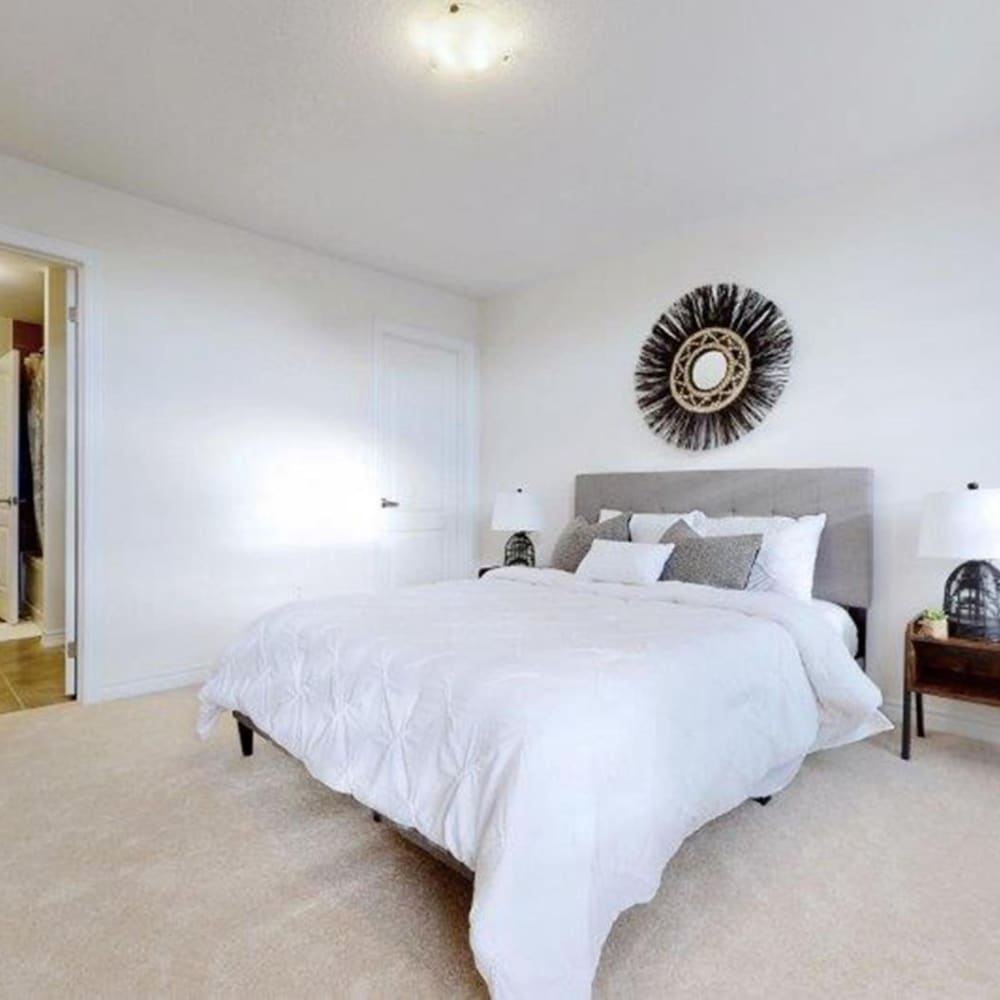 Georgina. New 4 Bedroom House Near Lake Simcoe