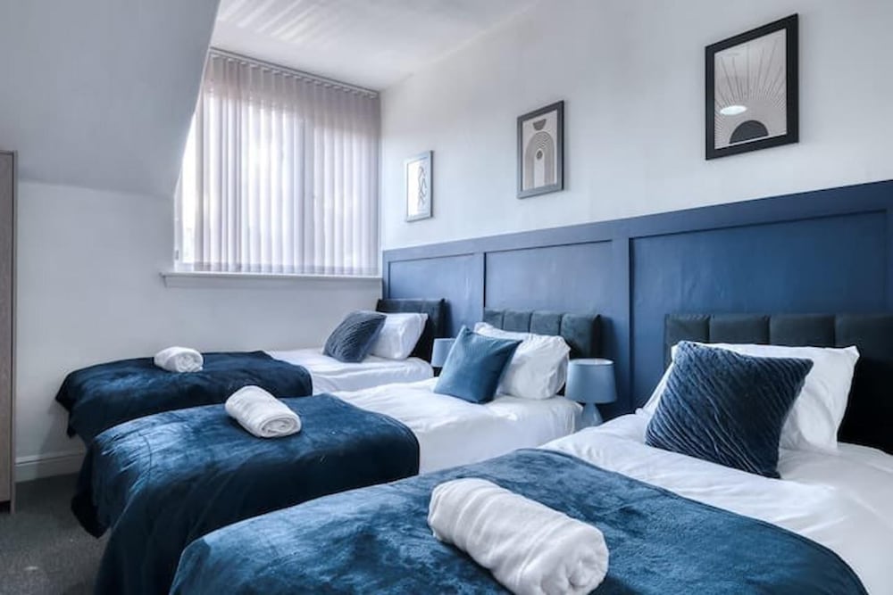 Home Near City Centre, Pets Welcome, Parking