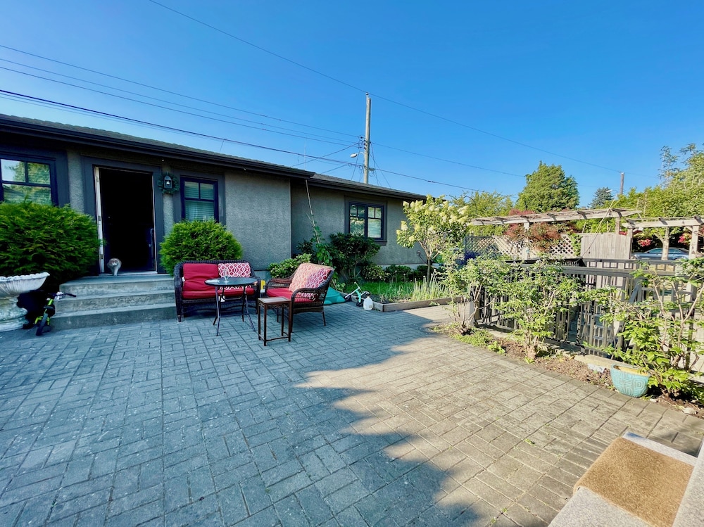 Vancouver Luxury Guest House