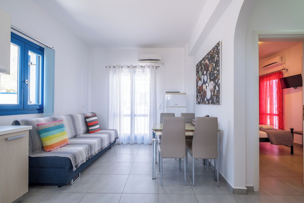 ADELPHI APARTMENTS
