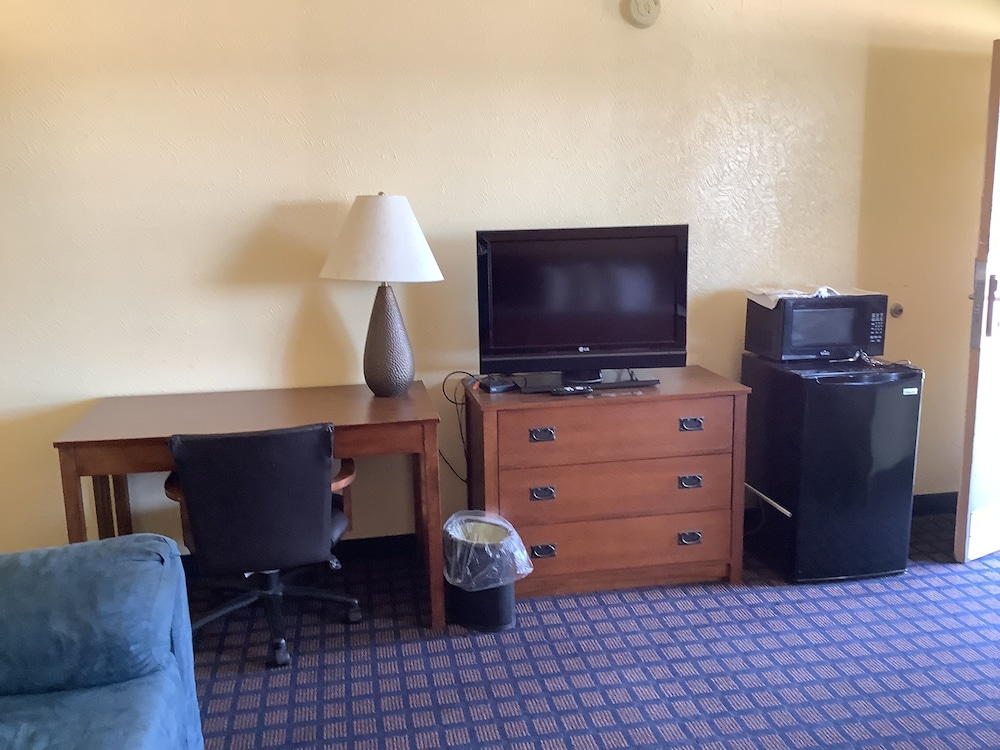 Dodge City Vacations - Silver Spur Vintage Inn  Suites - Property Image 37