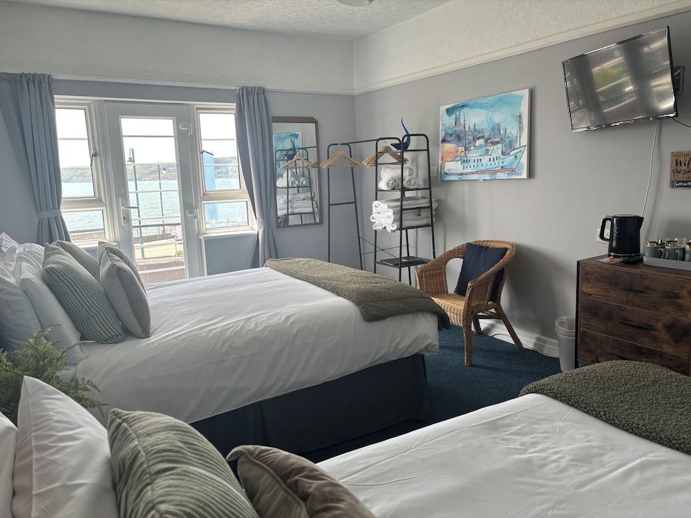 The Yacht Inn