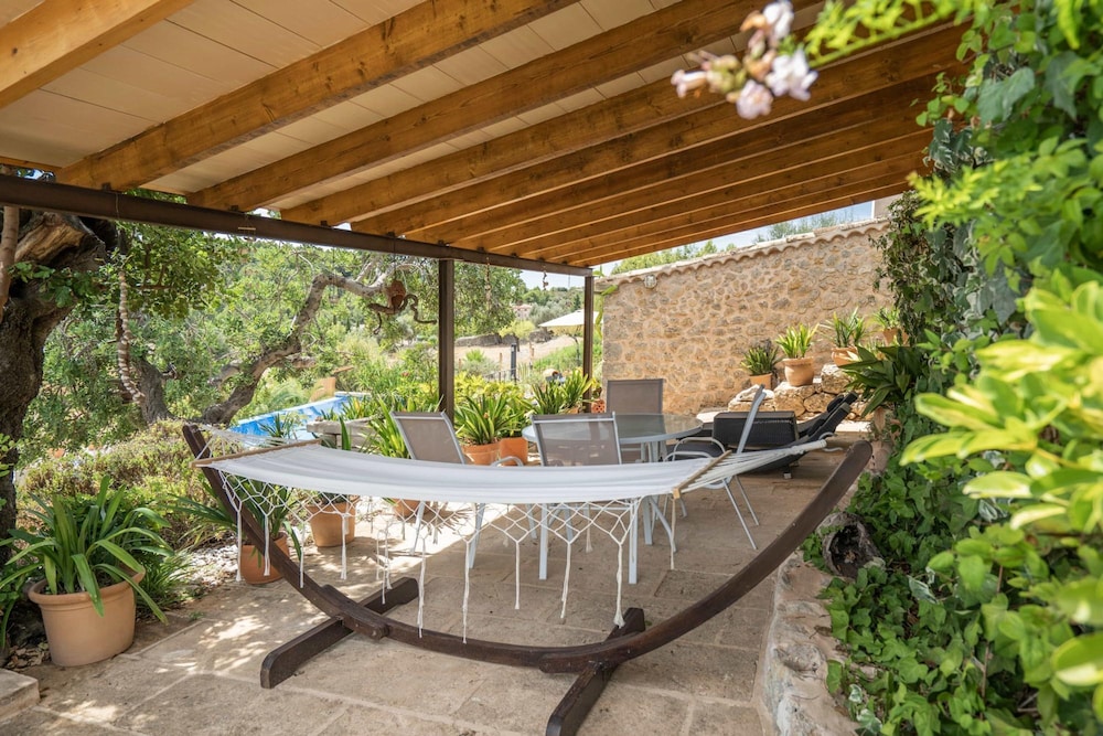 CAN Pulit - Finca rom Ntica Para 2 con Piscina y Vistas en Selva Mallorca