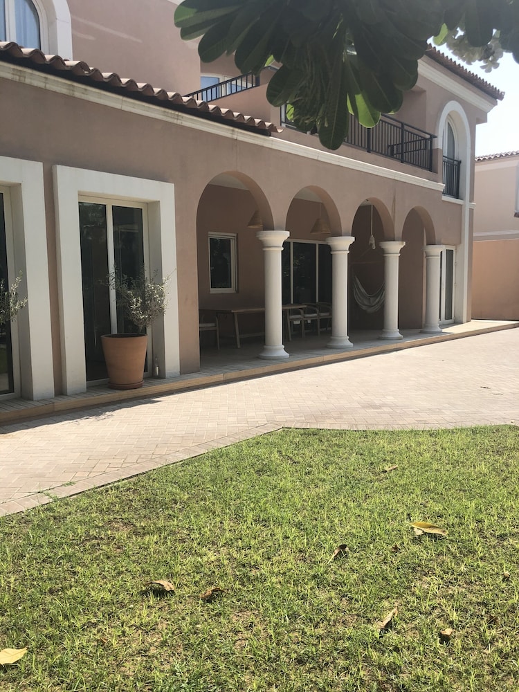 Impeccable 5 Beds Villa in Dubai