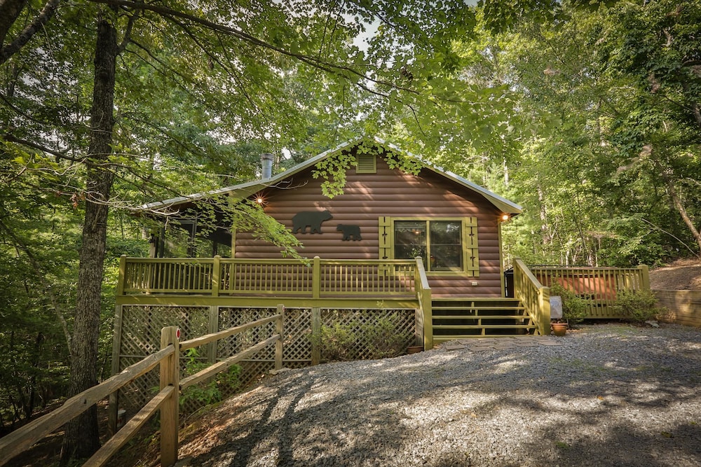 Cherry Beary Den Nevaeh Cabin Rentals