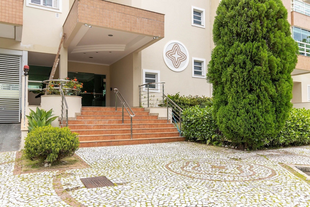 Apt With Balcony, few Minutes From the sea Ccb103