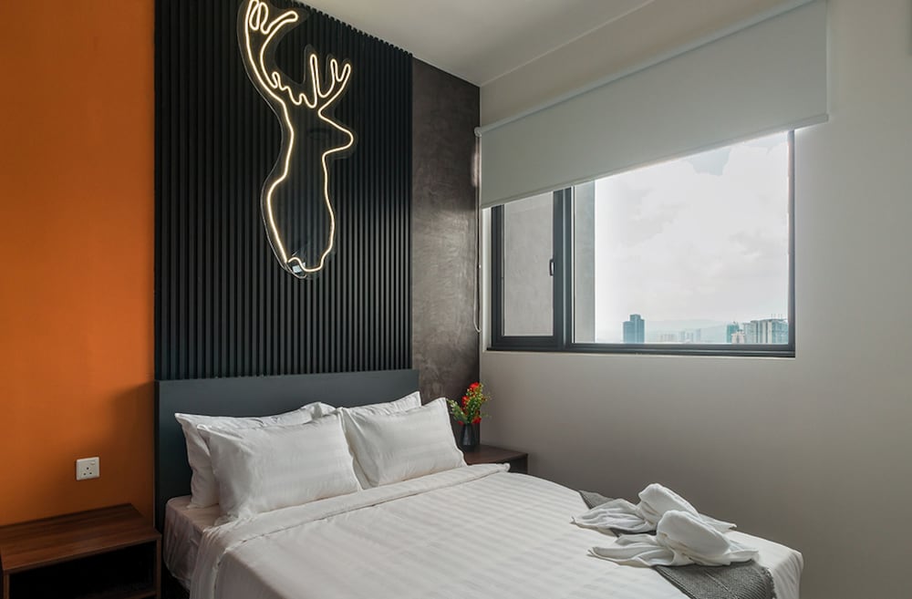 Chambers Residence, Sunway Putra Mall
