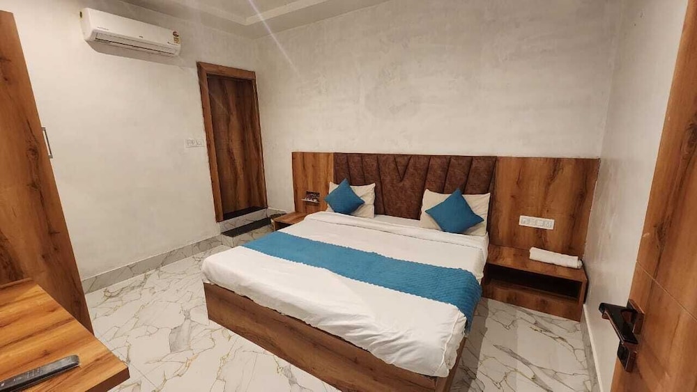 manya home stay